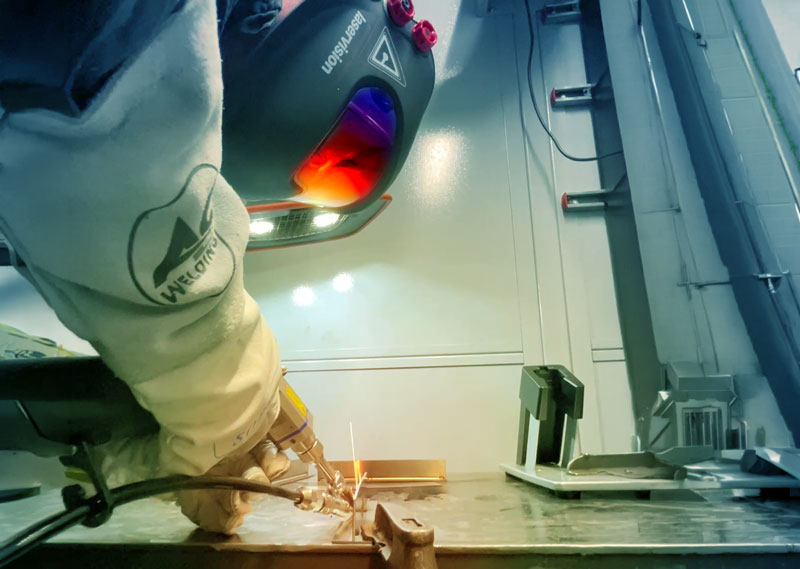 Ausbildung im handgeführten Laserstrahlschweißen 